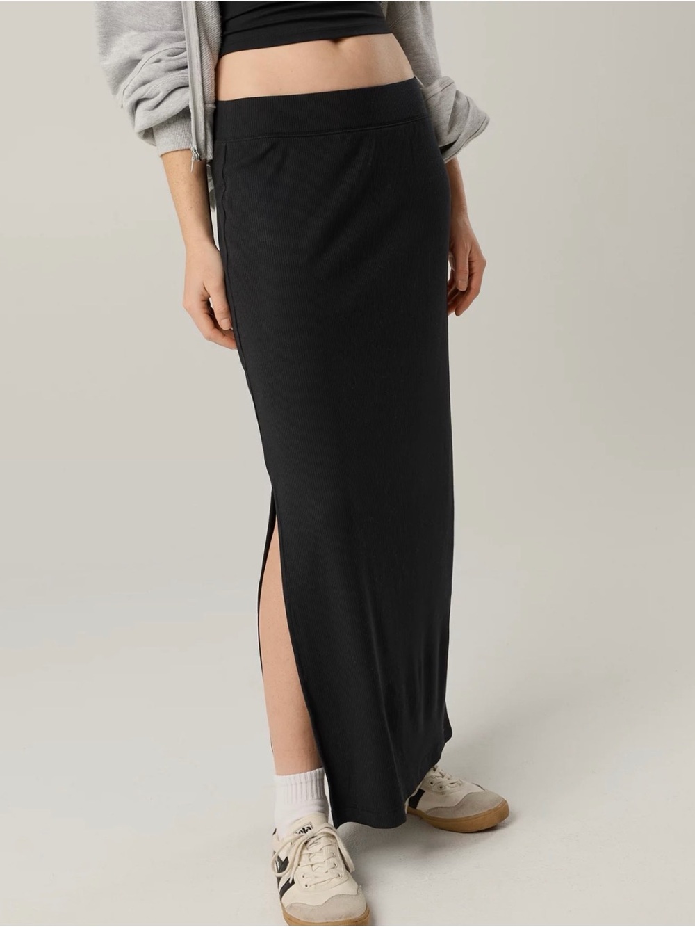 American Eagle Split skirt
